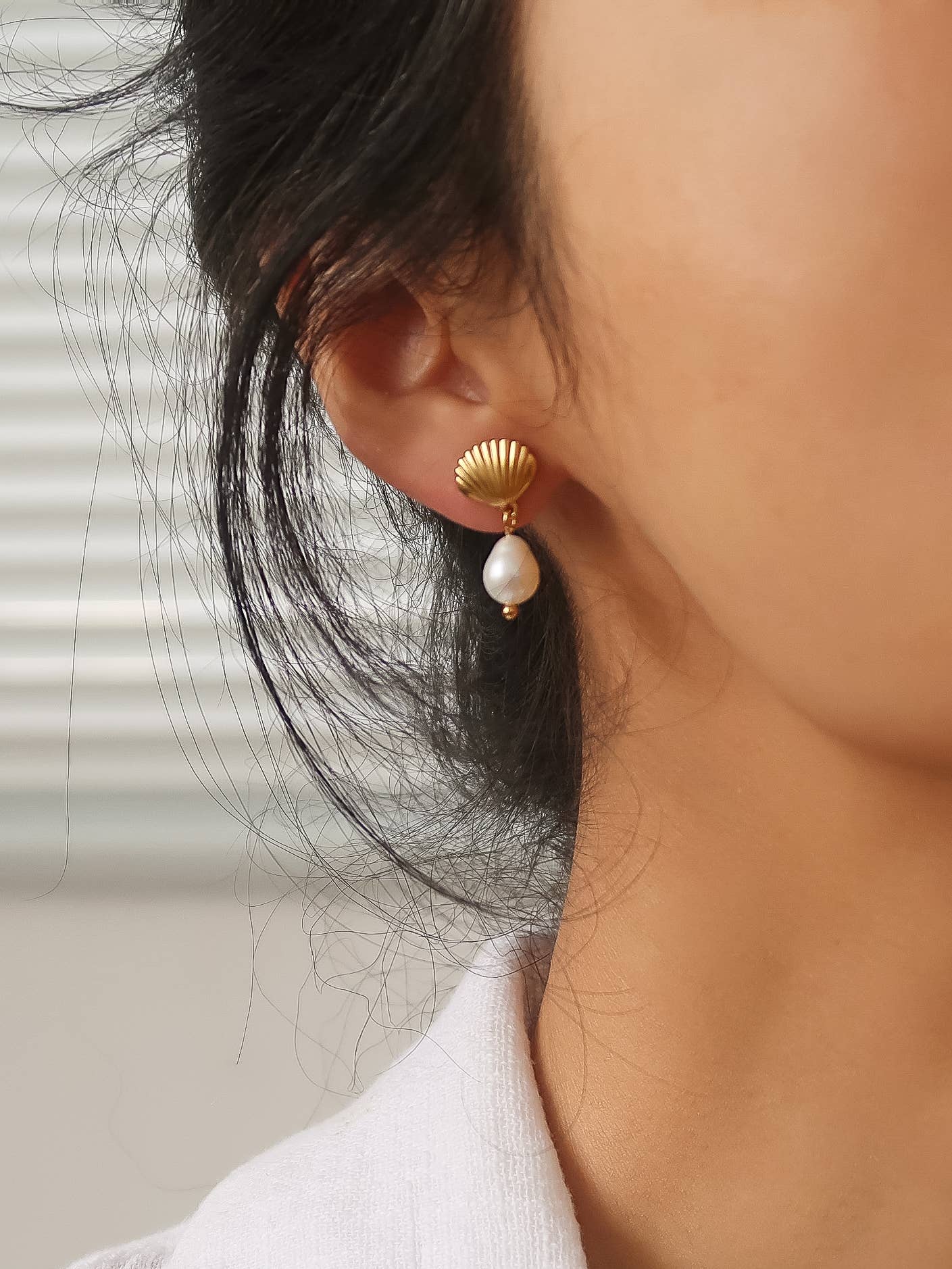 Petite Shell Pearl Earrings Non-Tarnish
