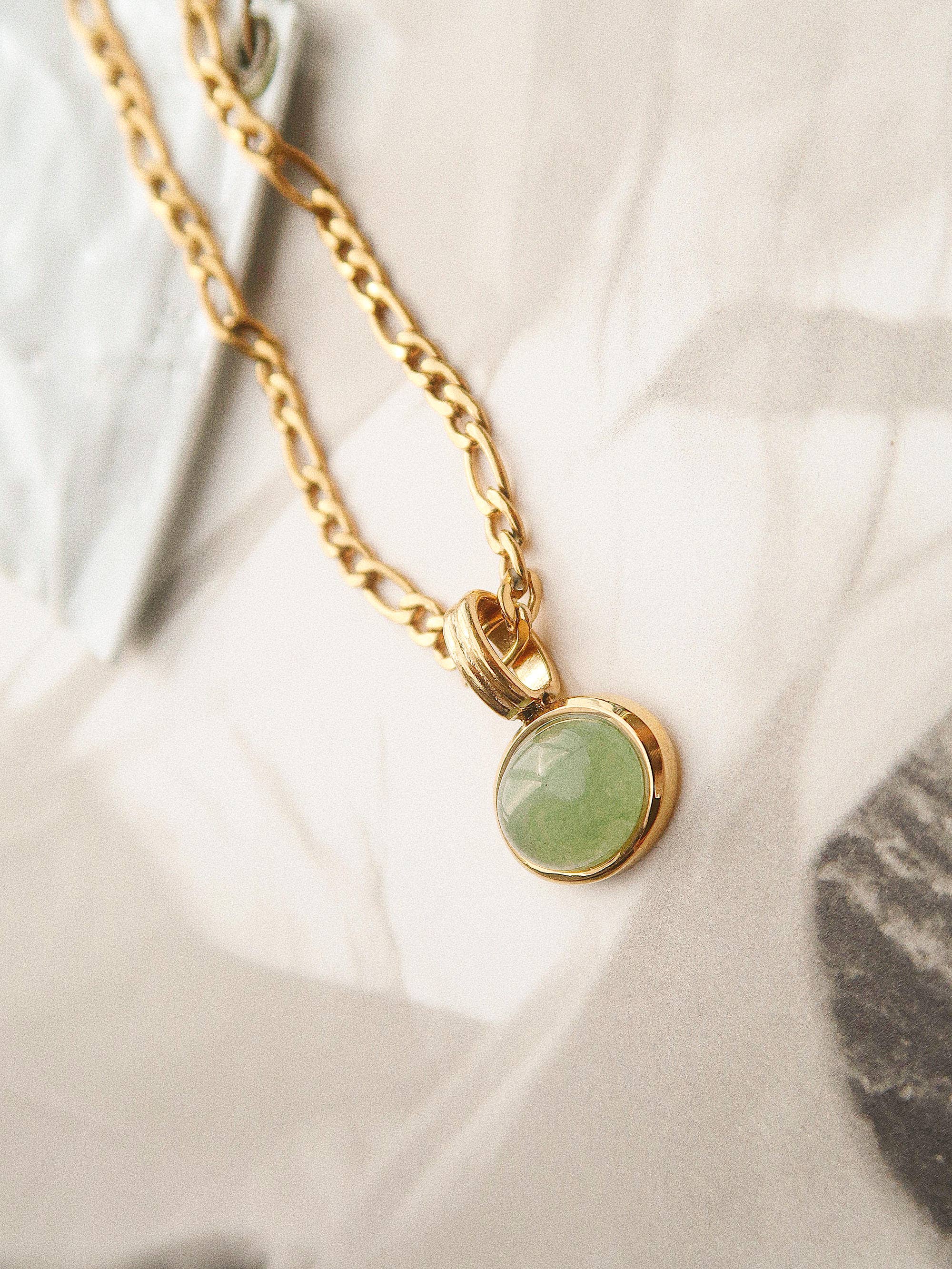 Green Stone Pendant Chain Necklace Non-Tarnish