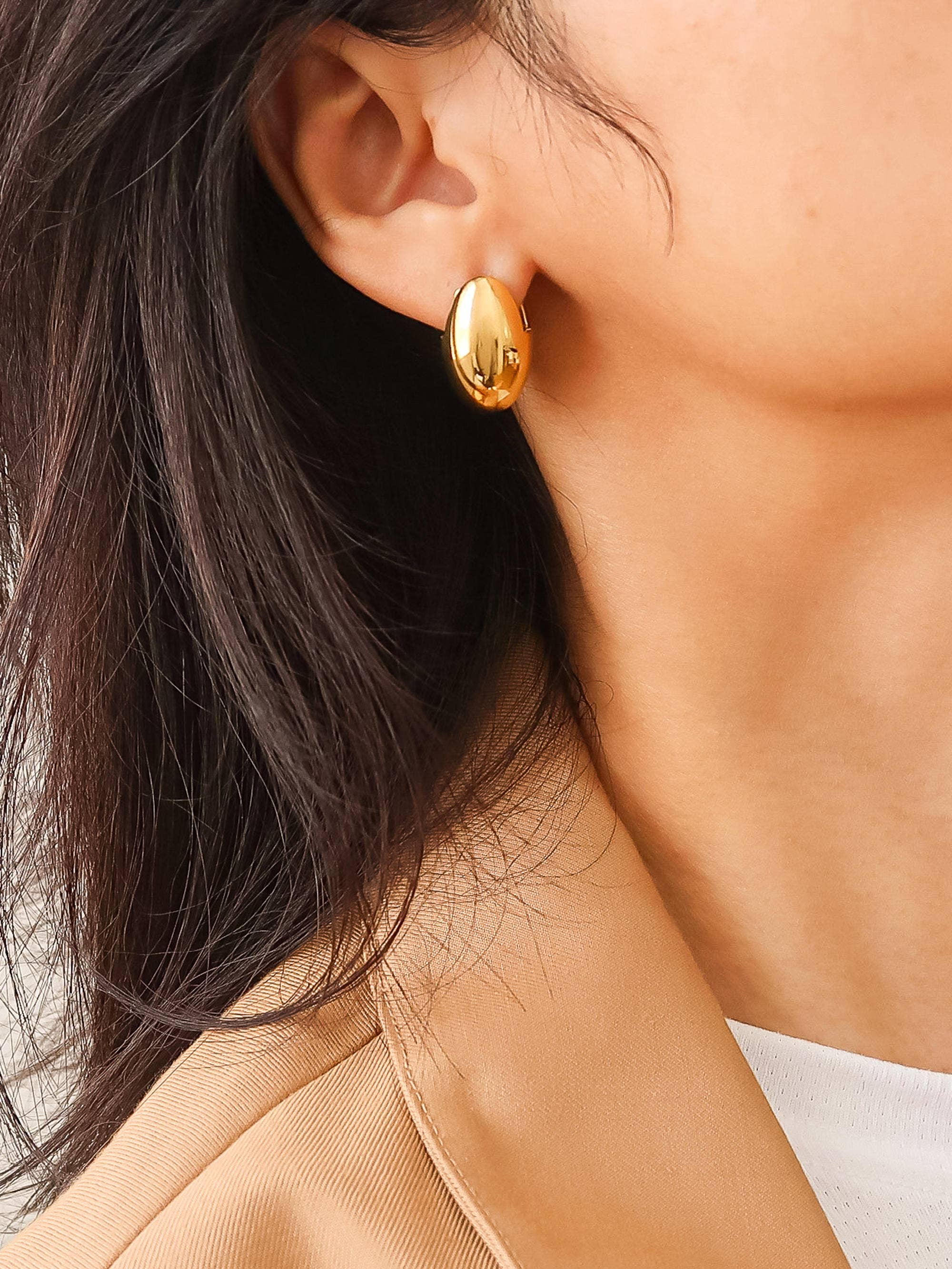 18K Gold Non-Tarnish Classic Oval Droplet Earring