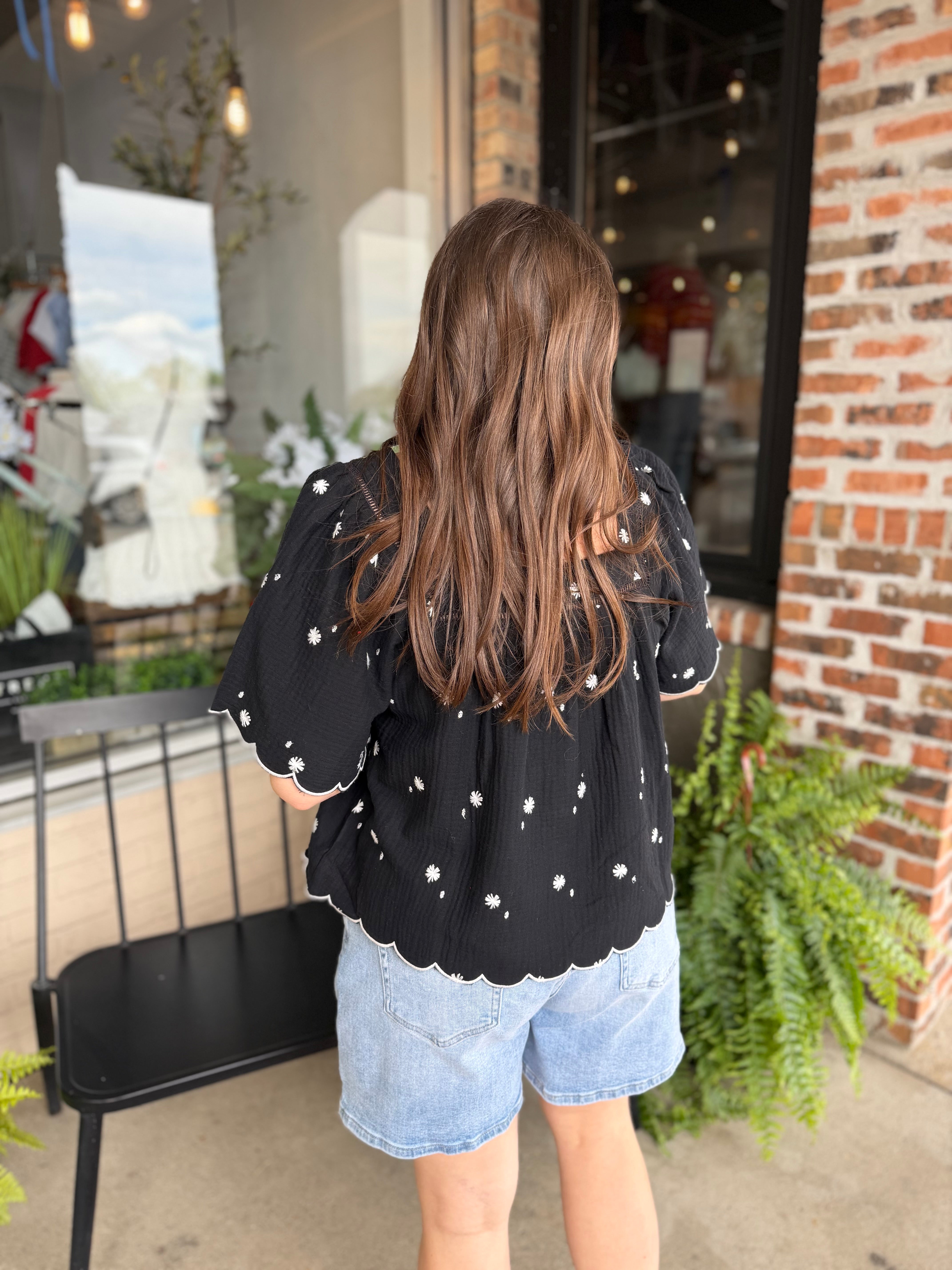 Black Daisy Embroidered Top
