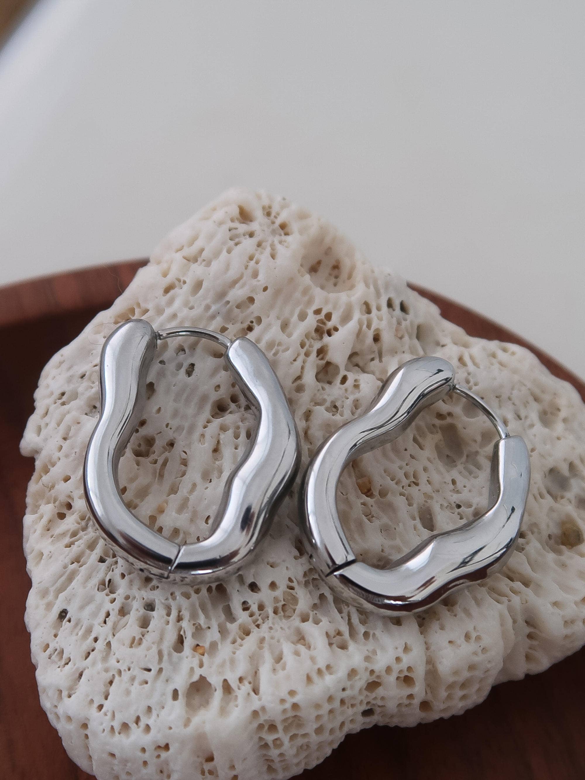 18K Silver Non-Tarnish Oval Hoop Earring