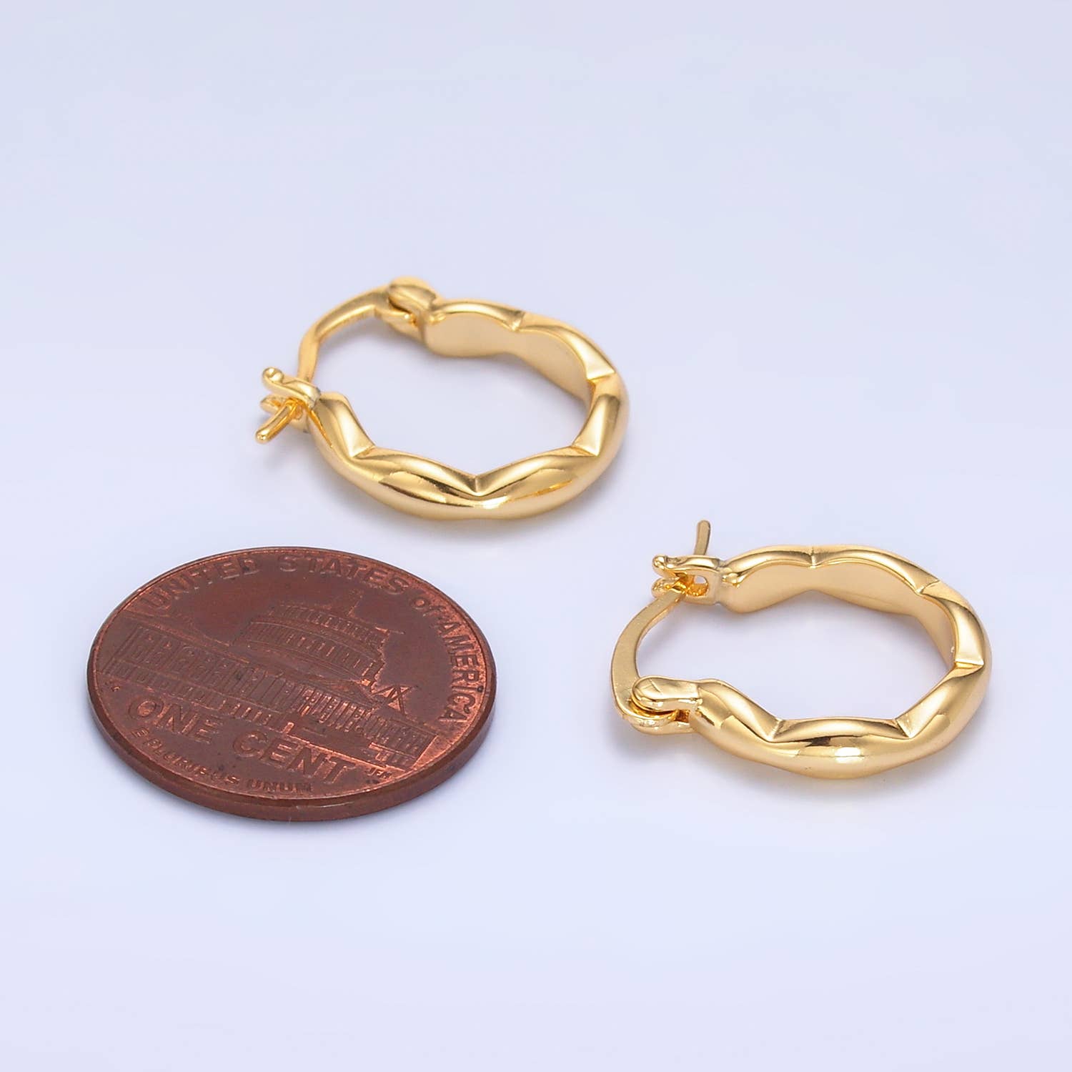 Twisted Gold Hoop Earrings – Modern Chunky Style