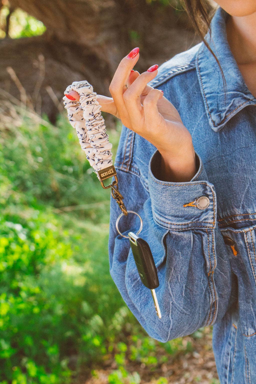 Navy Floral Keychain