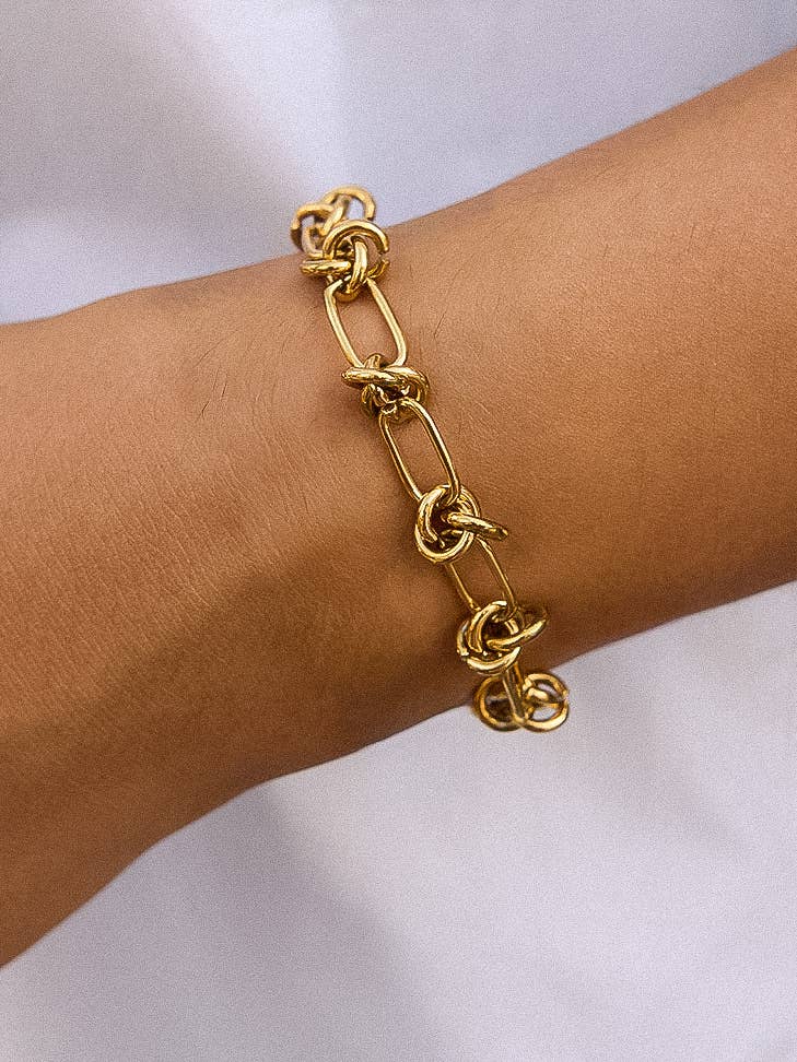 18K Gold Non-Tarnish Knot Chain Bracelet