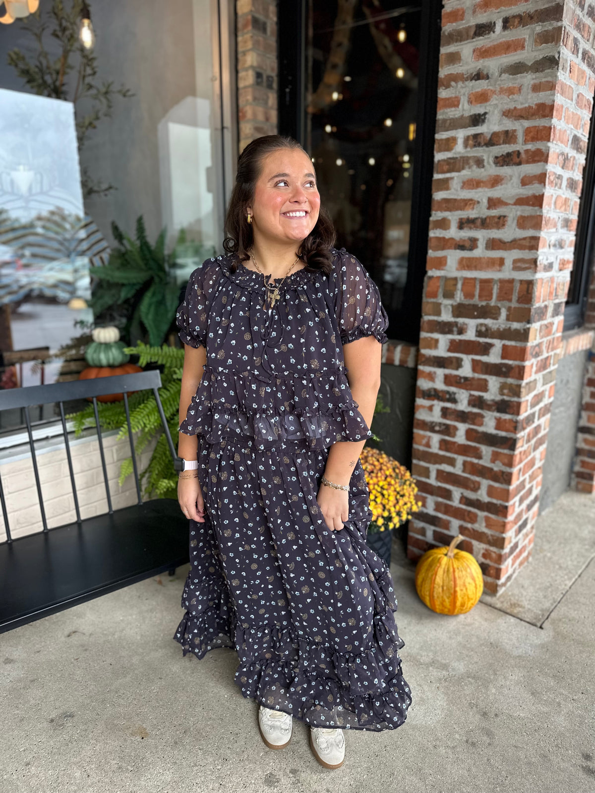 Navy Floral Puff Sleeve Top
