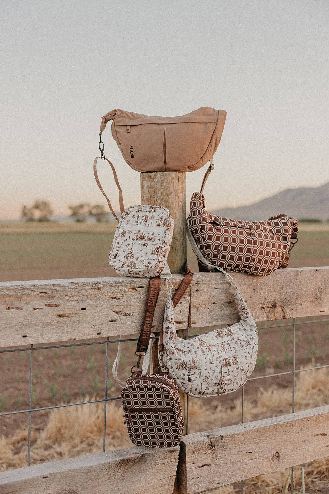 Mesa Crossbody Sling
