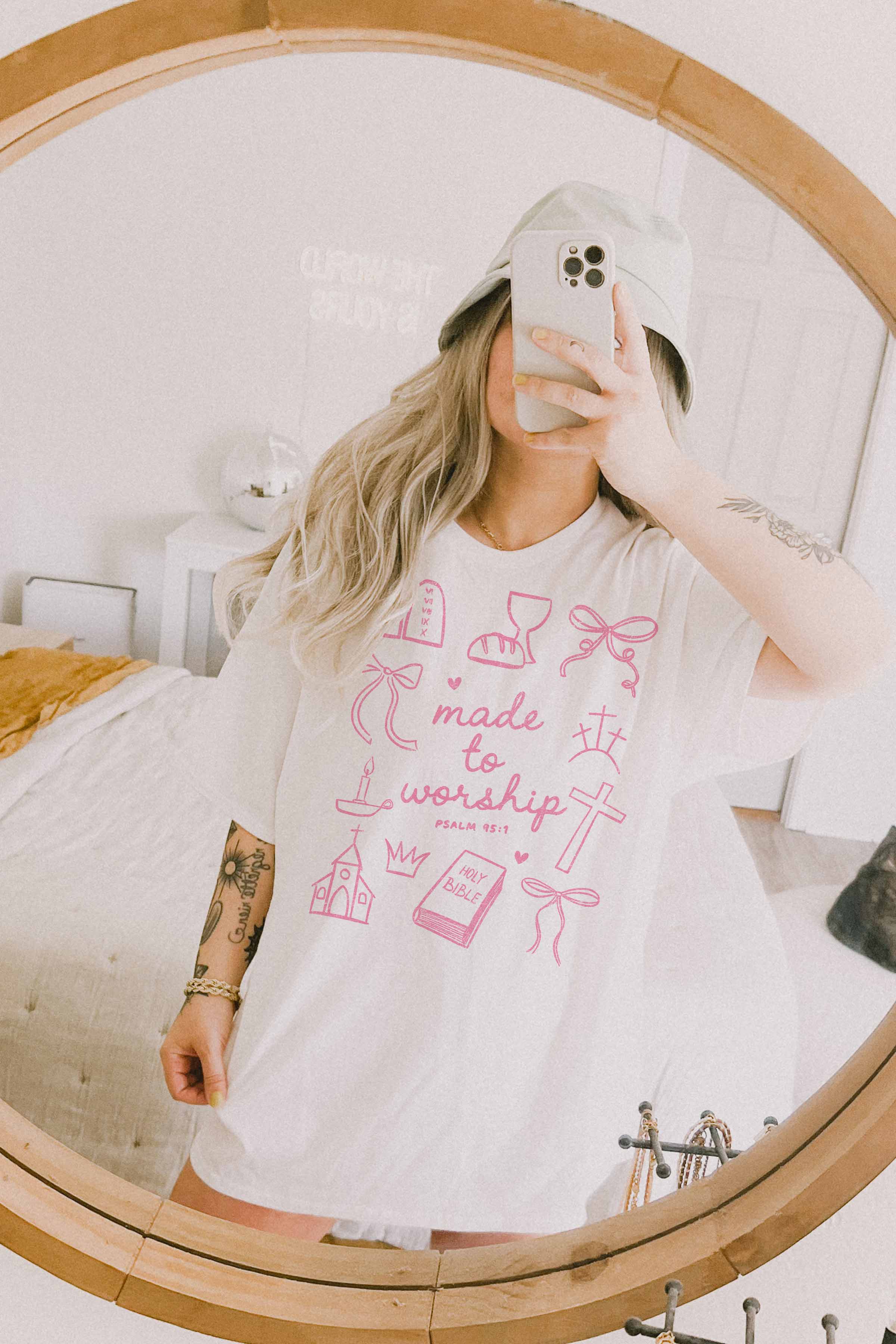 MADE TO WORSHIP OVERSIZED TEE