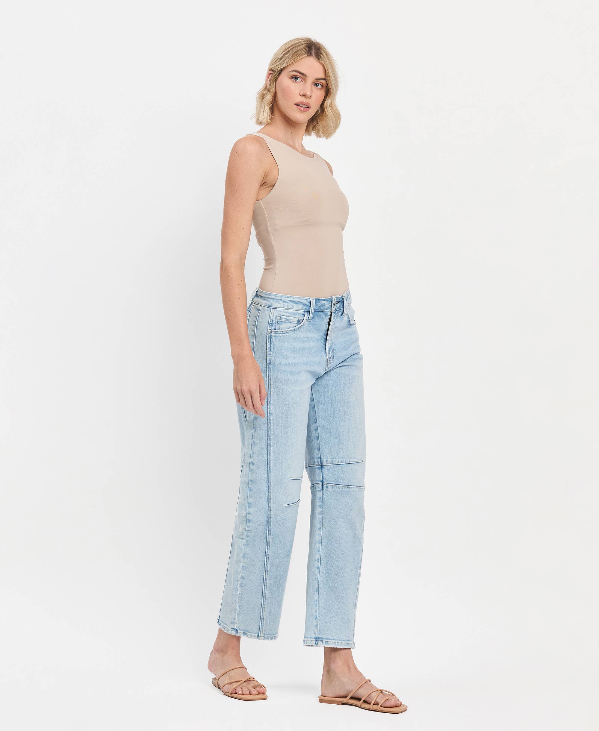 Hight Rise Light Wash Barrel Leg Jeans