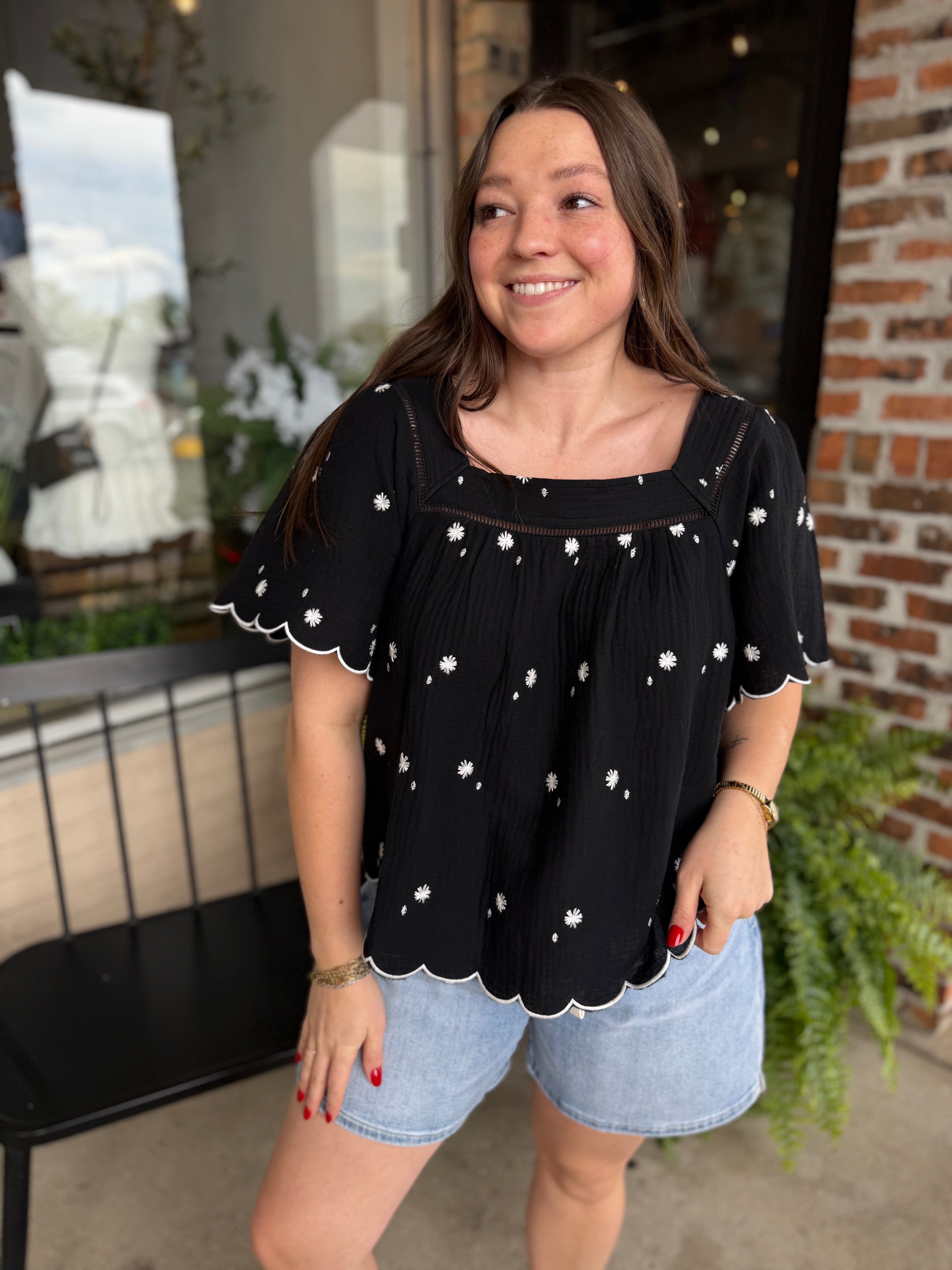 Black Daisy Embroidered Top