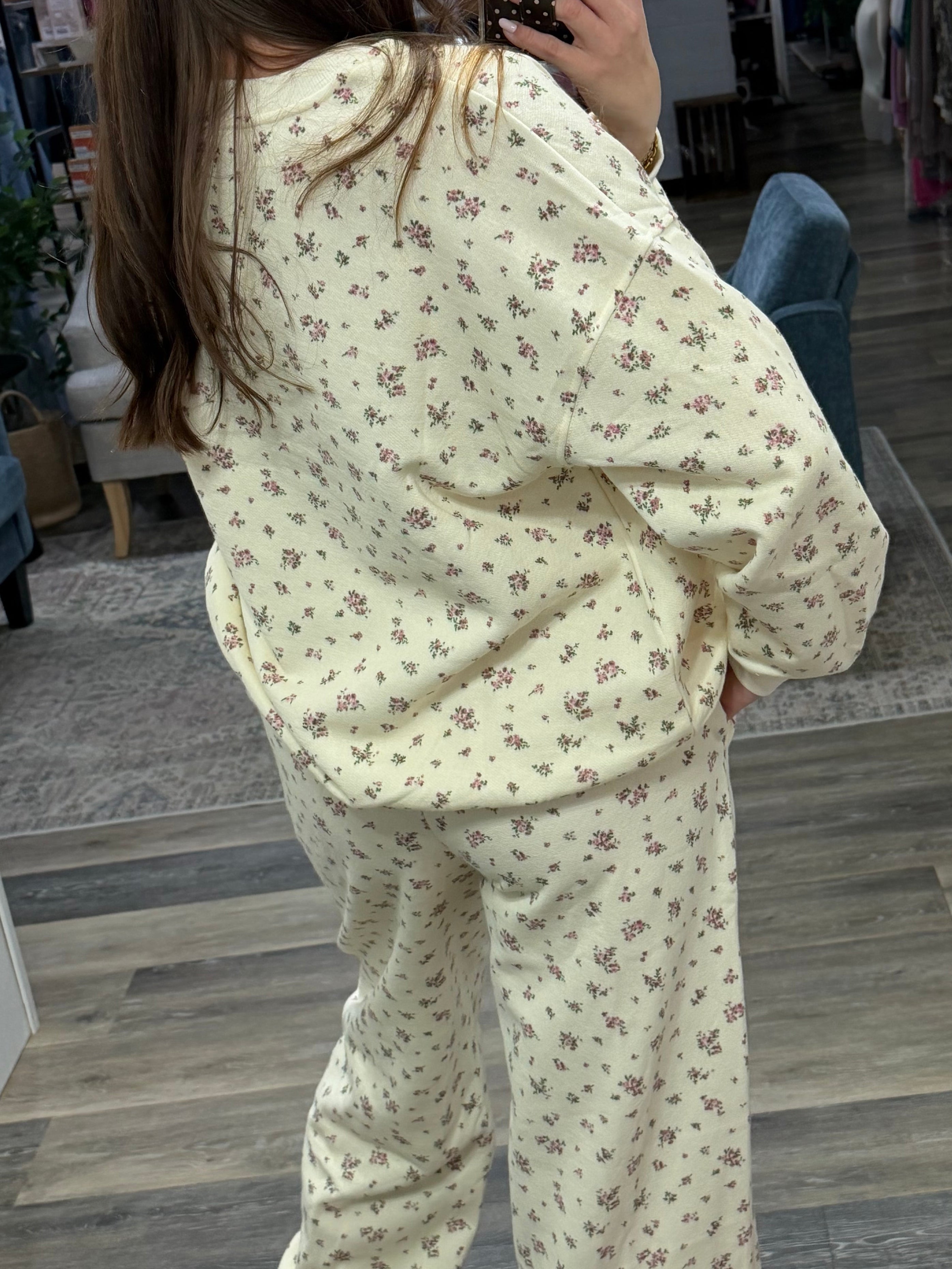 Ivory Floral Print Crewneck