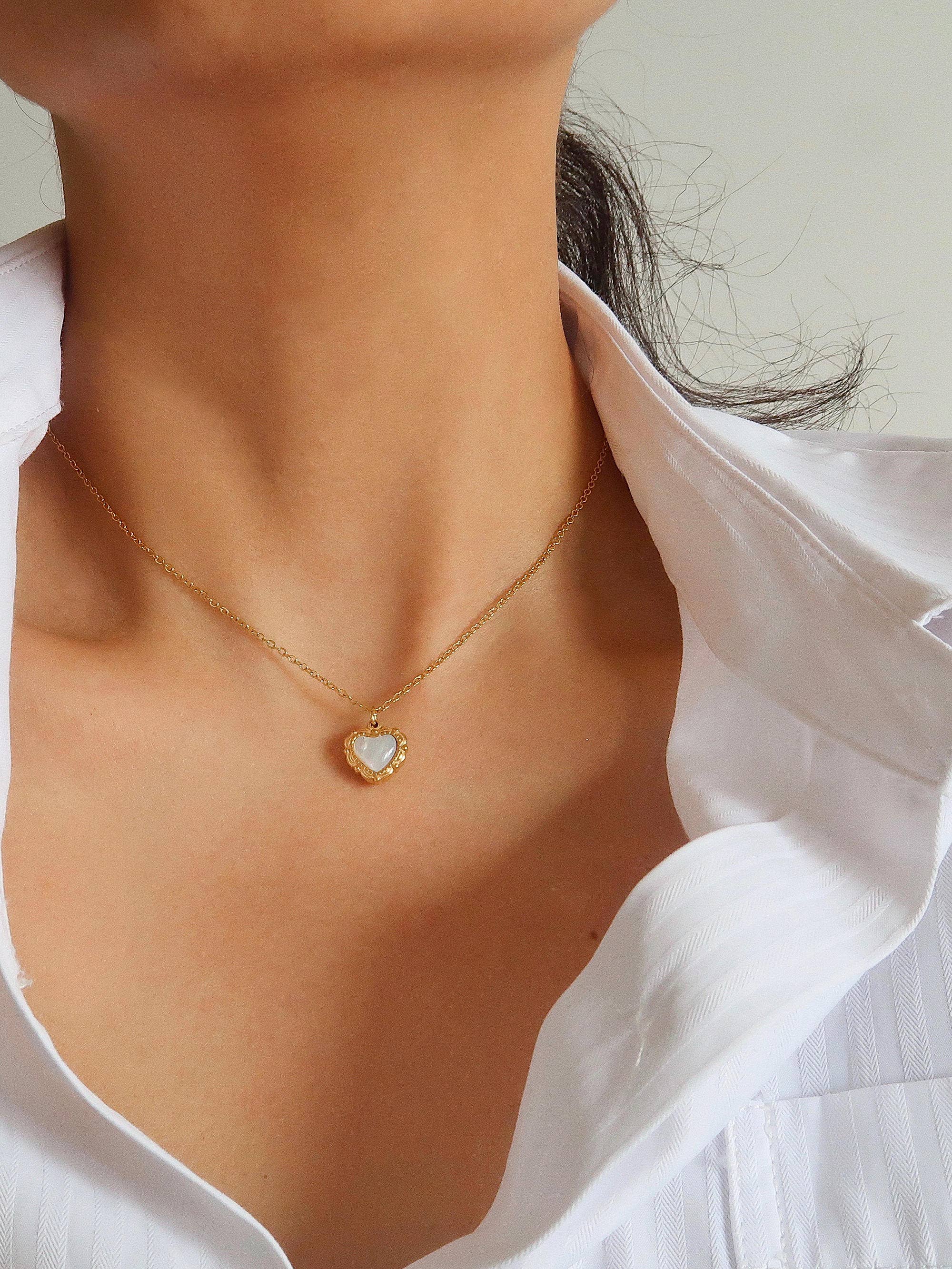 Gold Non-Tarnish Vintage Heart Pendant Necklace