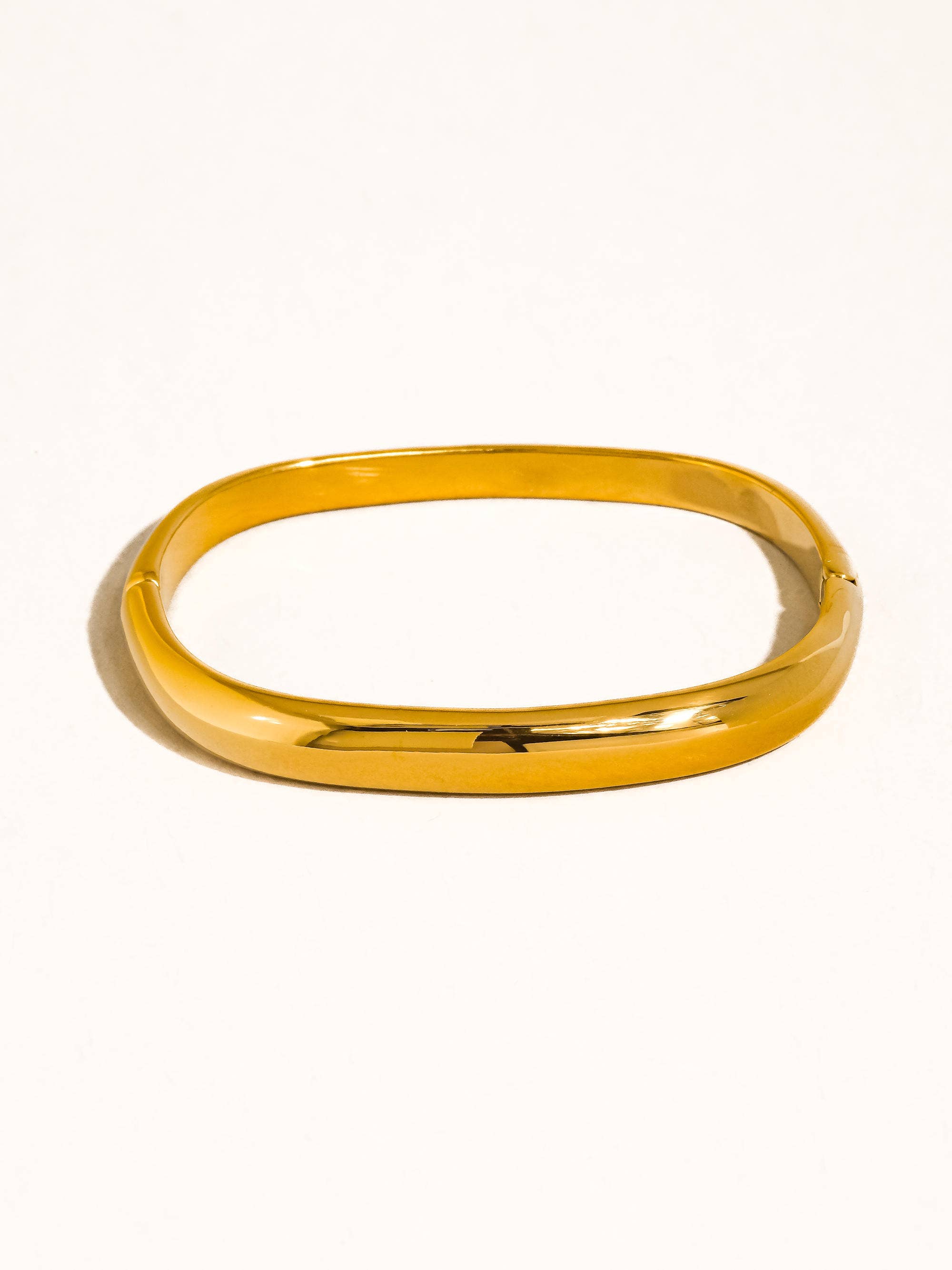 Gold Non-Tarnish Classic Bangle