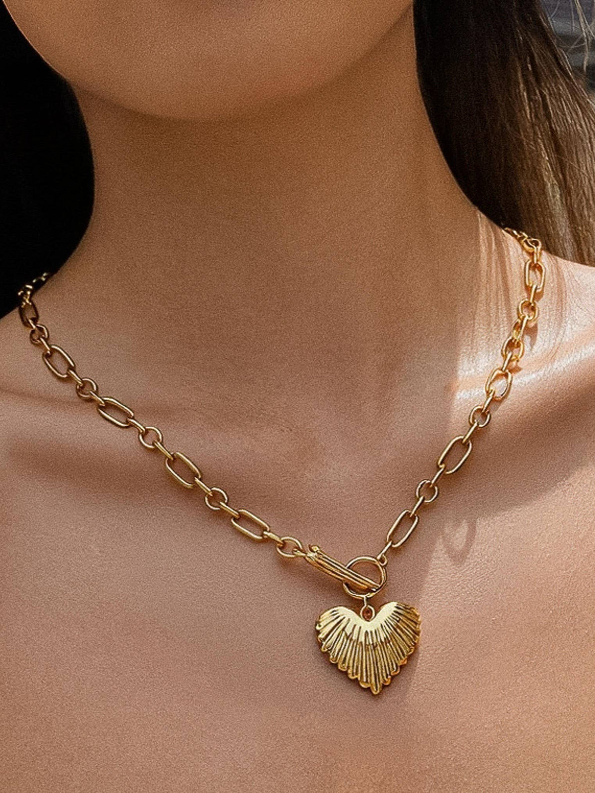 Gold Non-Tarnish Large Ribbed Heart Necklace