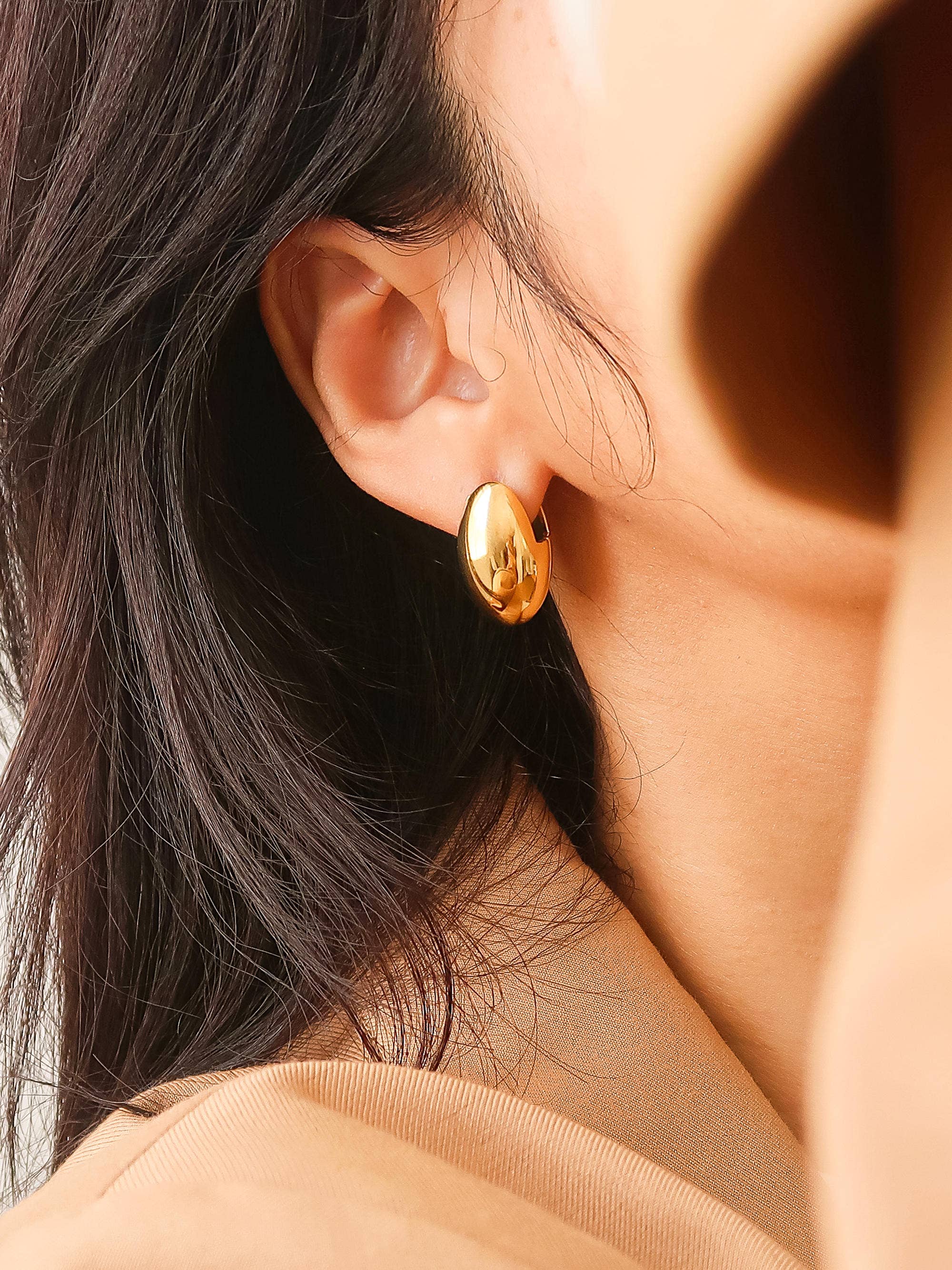18K Gold Non-Tarnish Classic Oval Droplet Earring