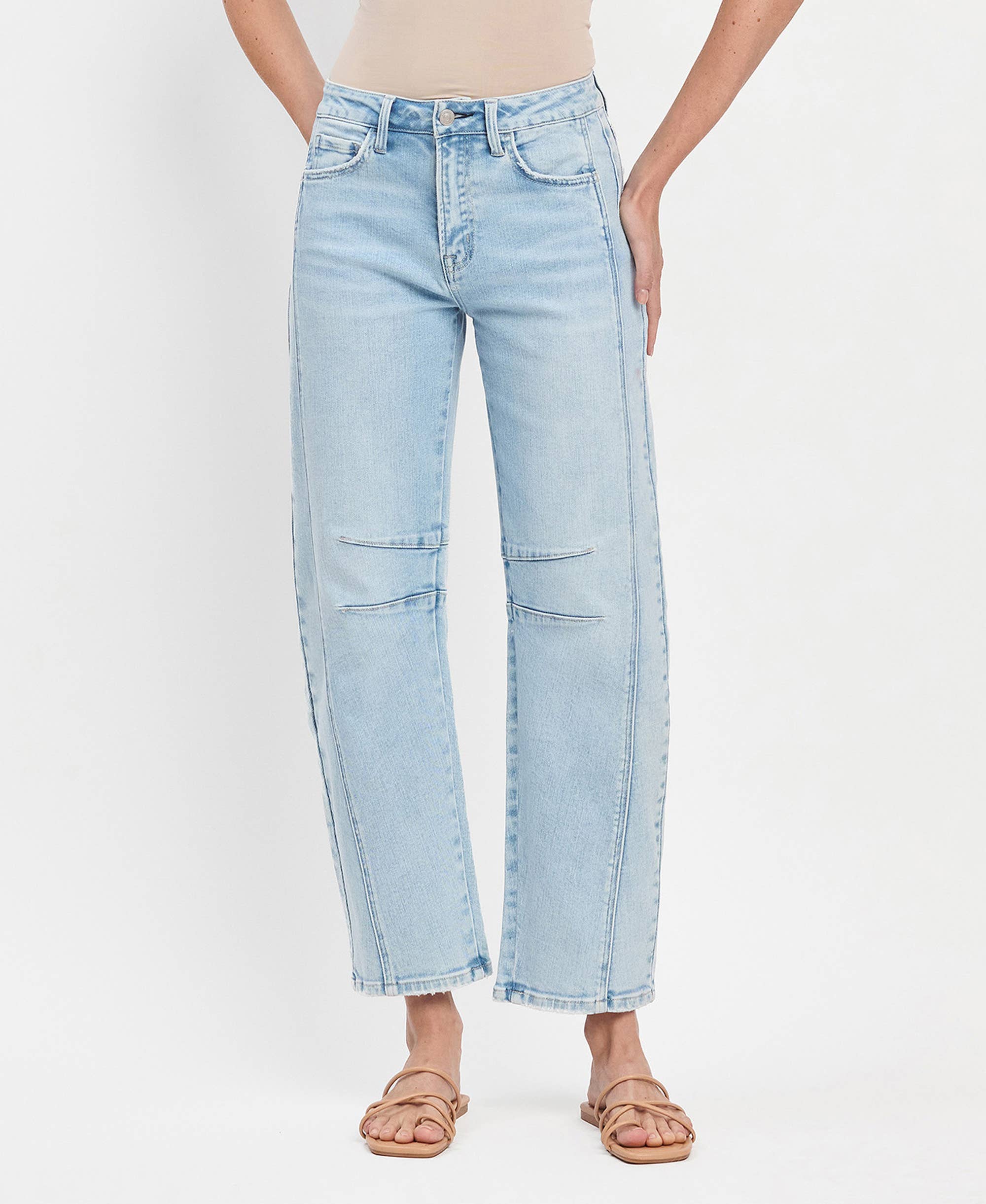Hight Rise Light Wash Barrel Leg Jeans