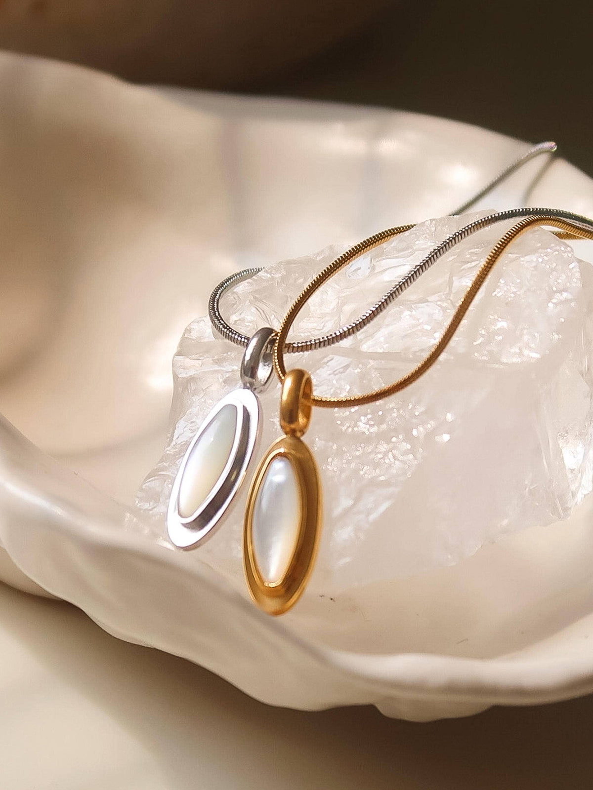 Silver Amulet Non-Tarnish Shell Necklace