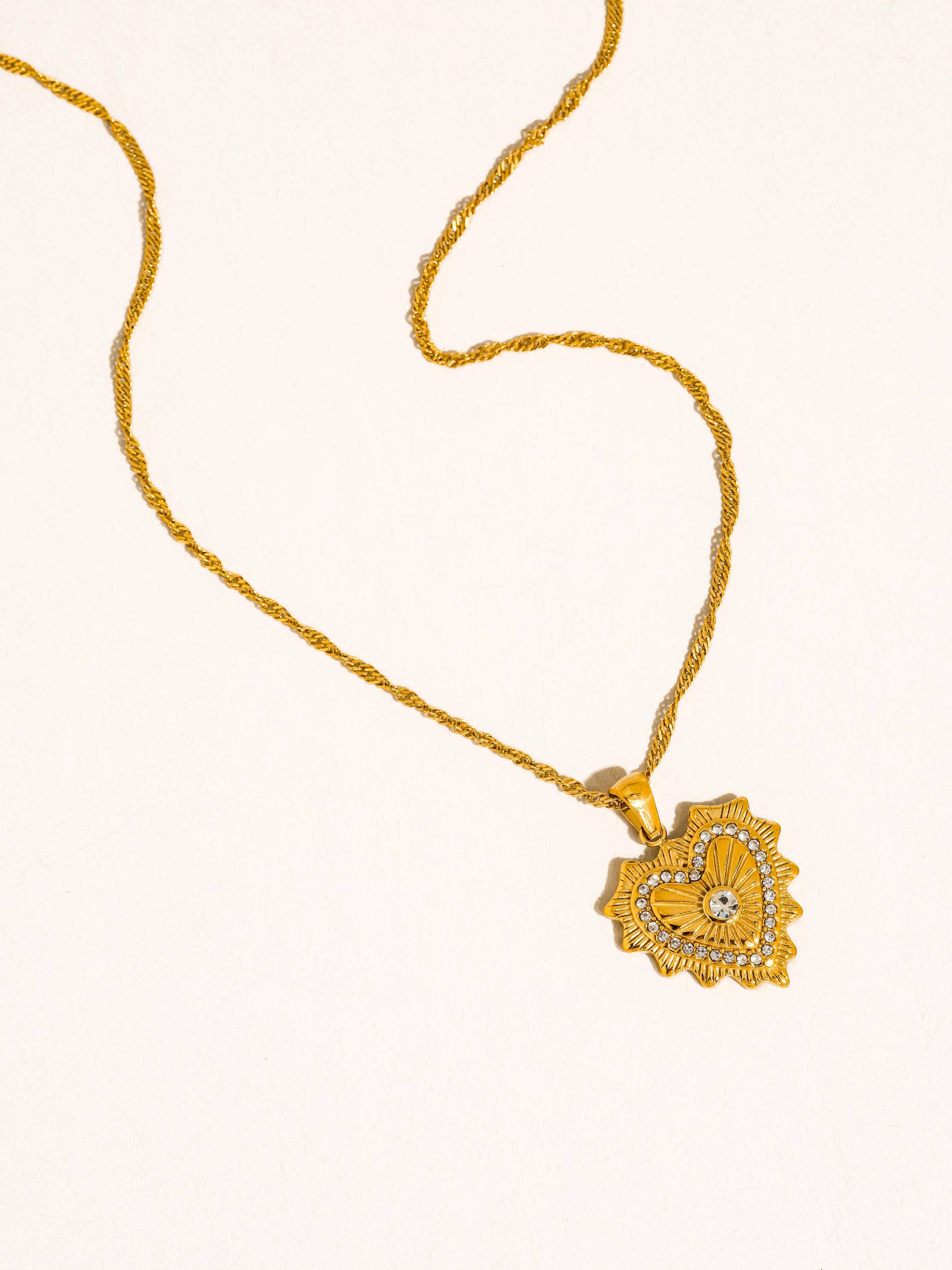18K Gold Non-Tarnish Heart Pendant Necklace