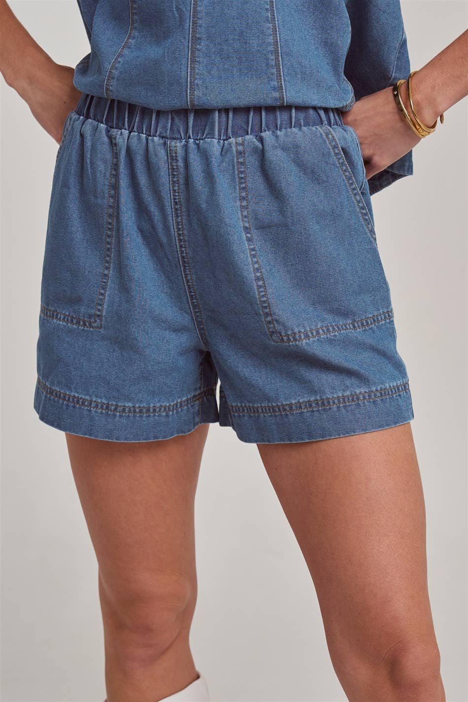 Denim Elastic Waist Shorts
