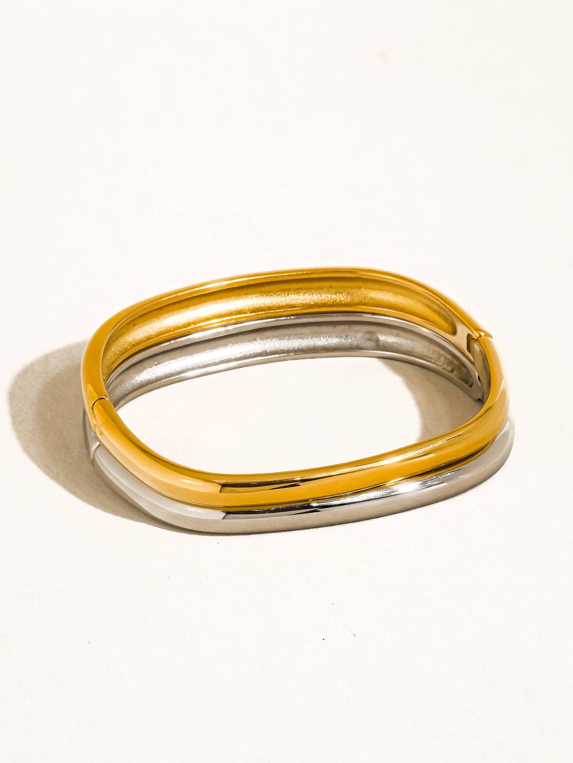 Silver Non-Tarnish Classic Bangle
