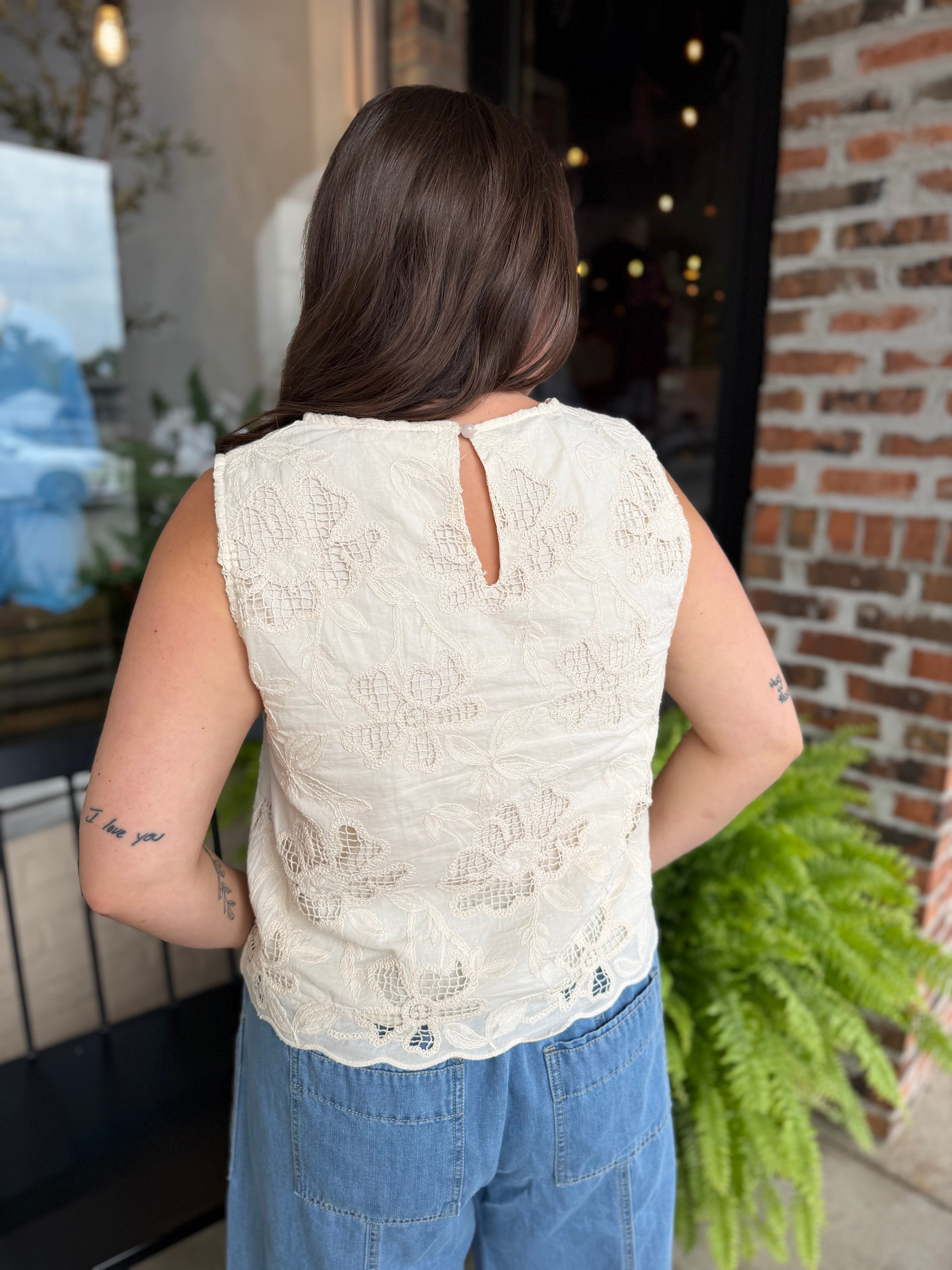 Cream Scalloped Hem Top