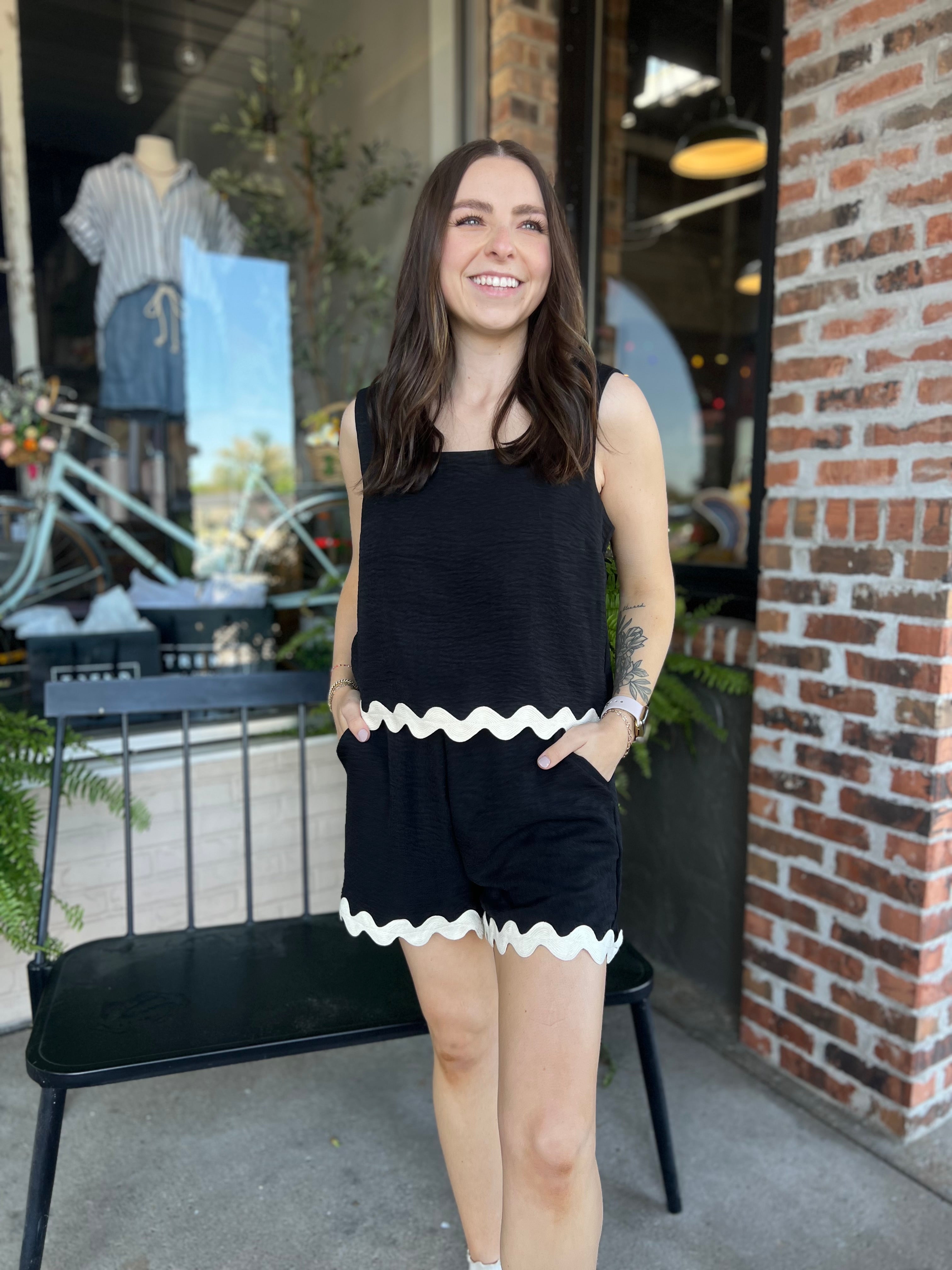 Black Wavy Hem Tank