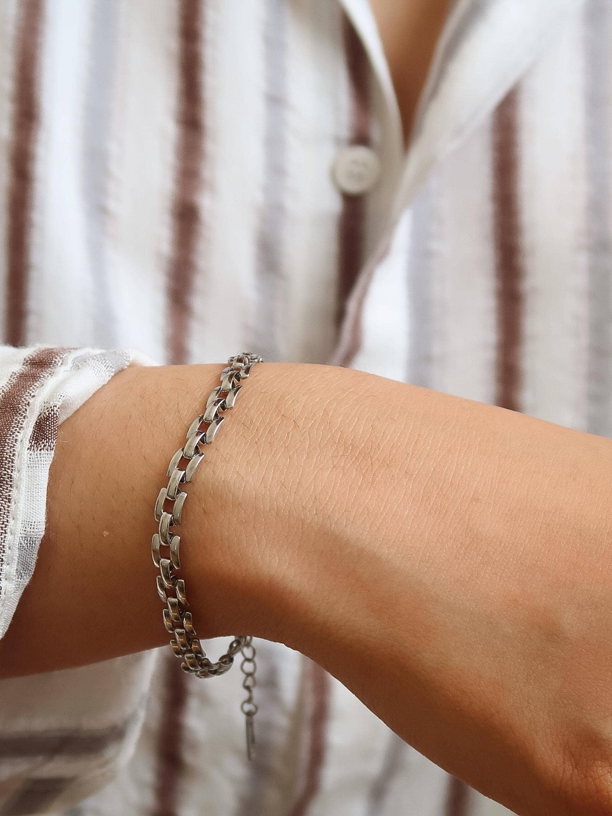 Silver 18K Non-Tarnish Flat Chain Bracelet