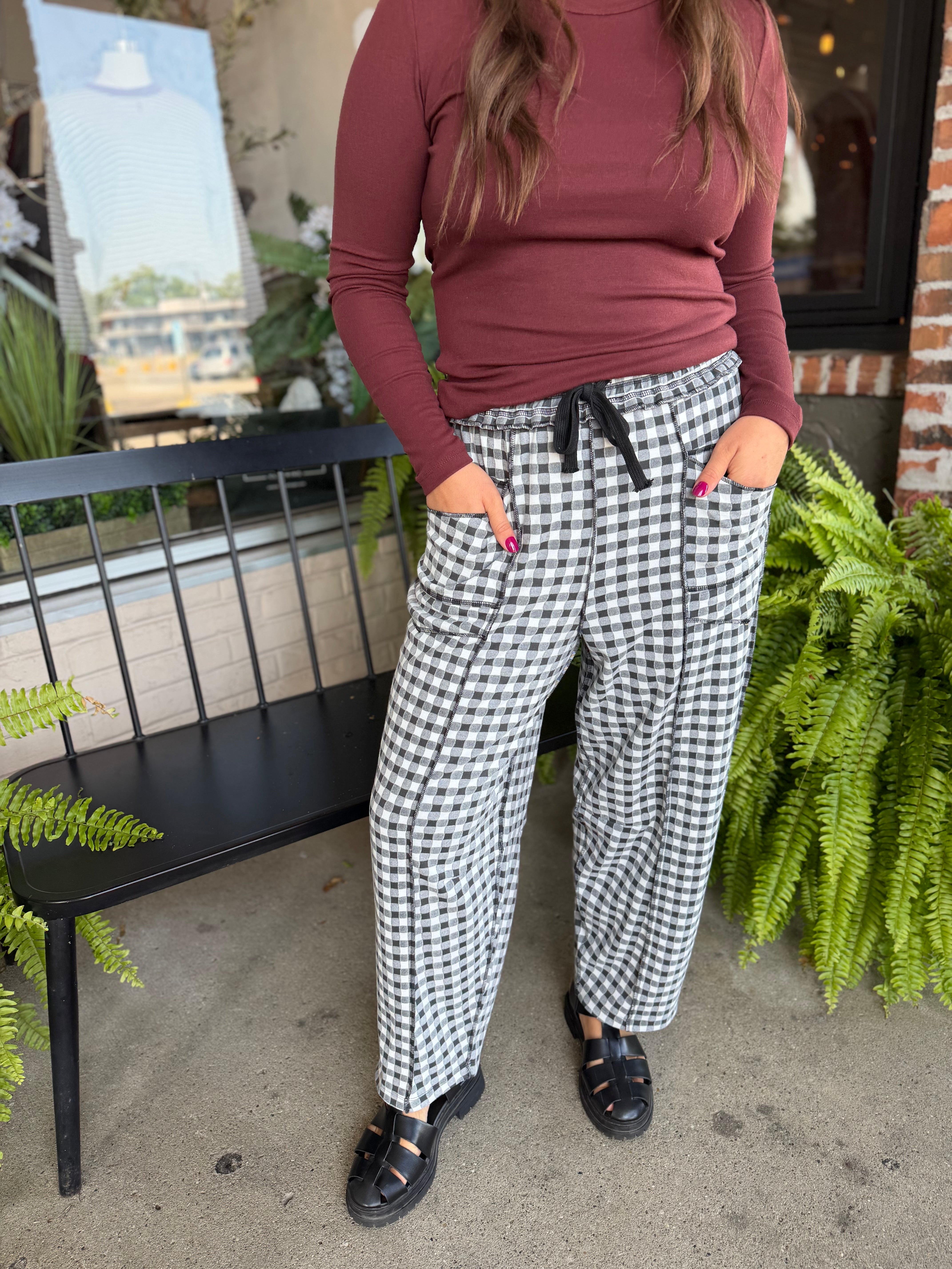 Black Checkered Barrel Pants