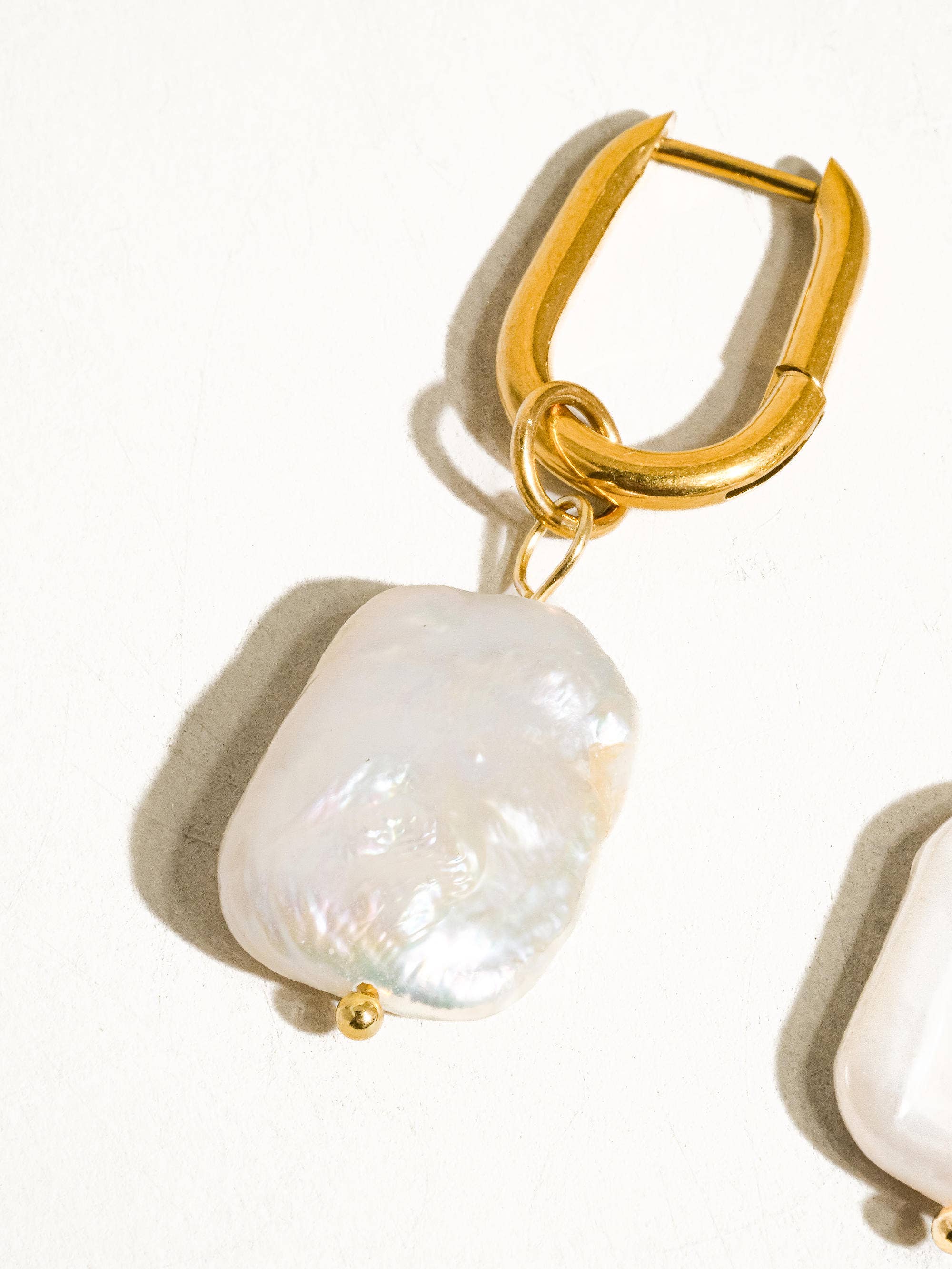 Gold Non-Tarnish Classic Pearl Earring