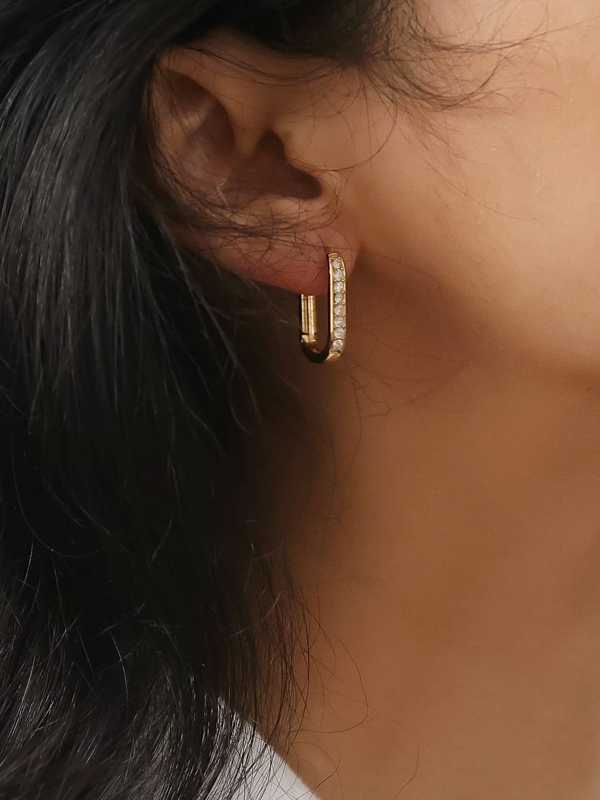 Oval Huggie Earrings Non-Tarnish