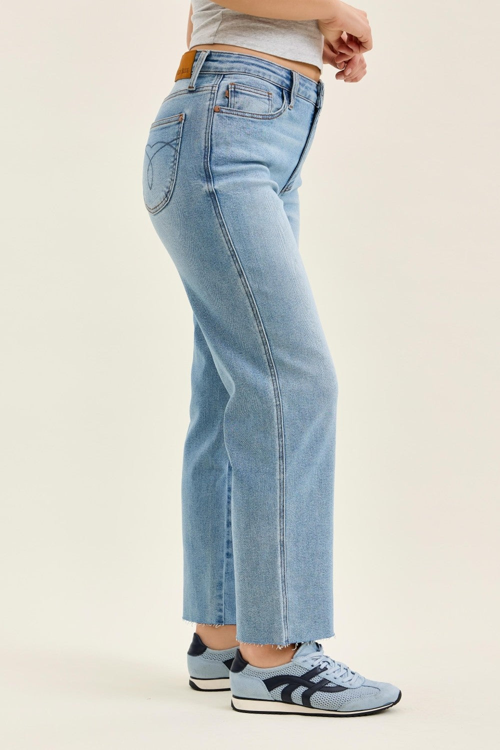 Mid Rise Ankle Straight
